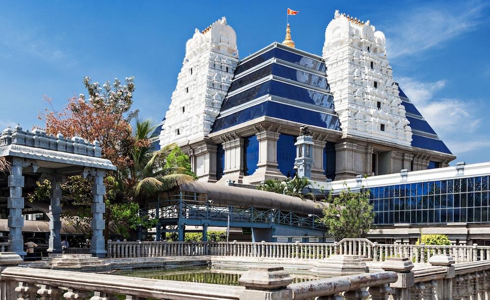 Fairfield By Marriott Bengaluru Whitefield Hotel Exterior photo